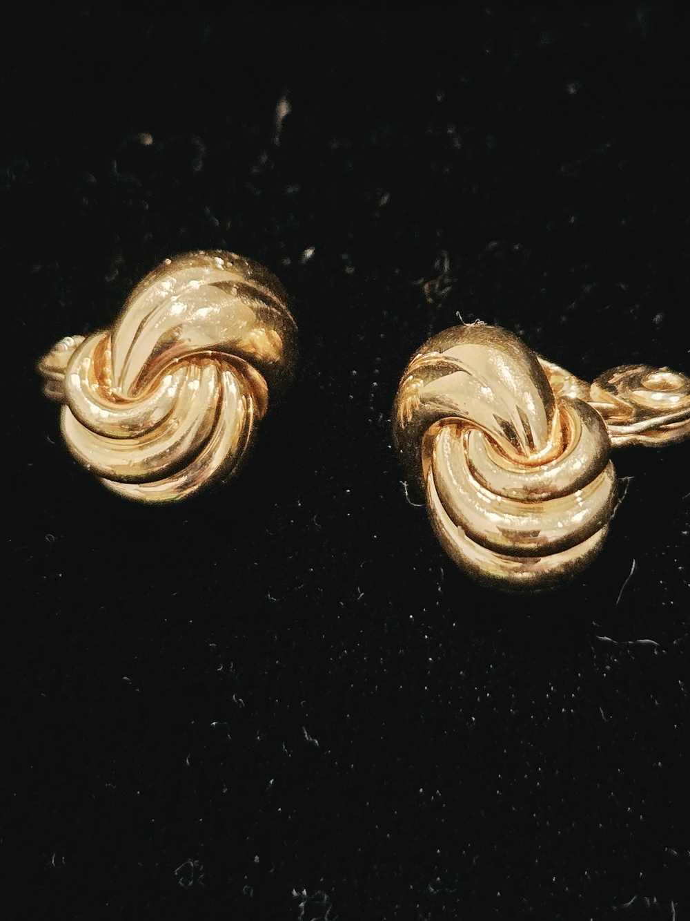Vintage Monet Gold one Knot Stud Earrings - Elegant Women’s Jewelry